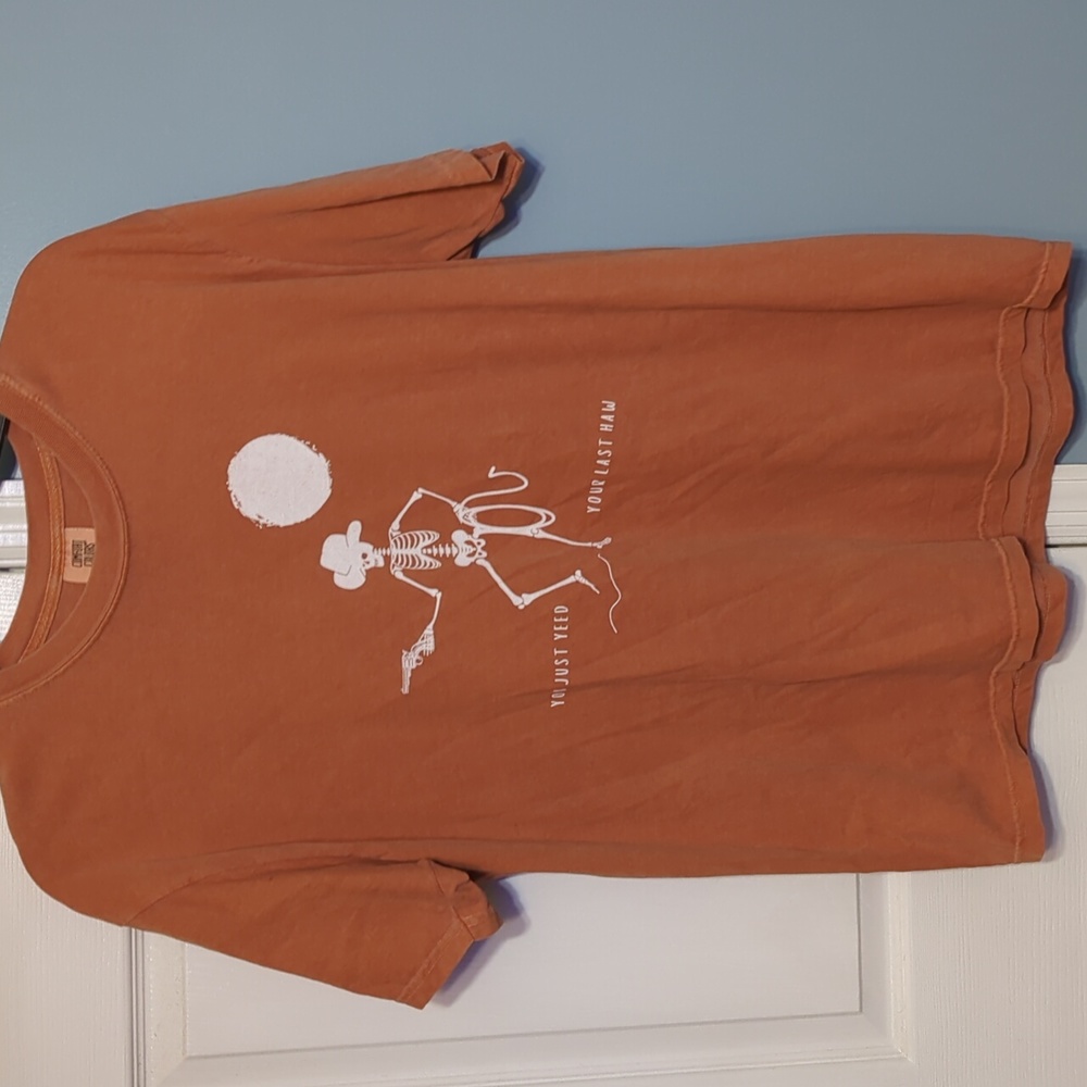 Comfort colors tee